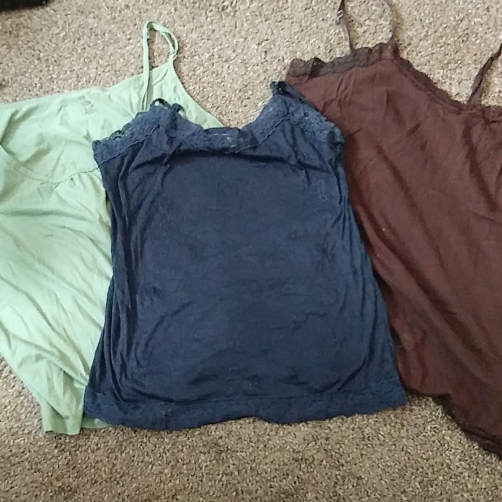 Bundle of 3 tank tops